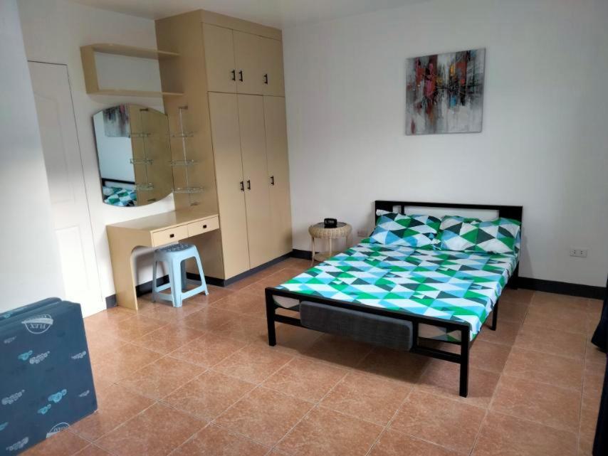 Vacation Town House Near Mactan Cebu Airport Villa มักตัน ภายนอก รูปภาพ